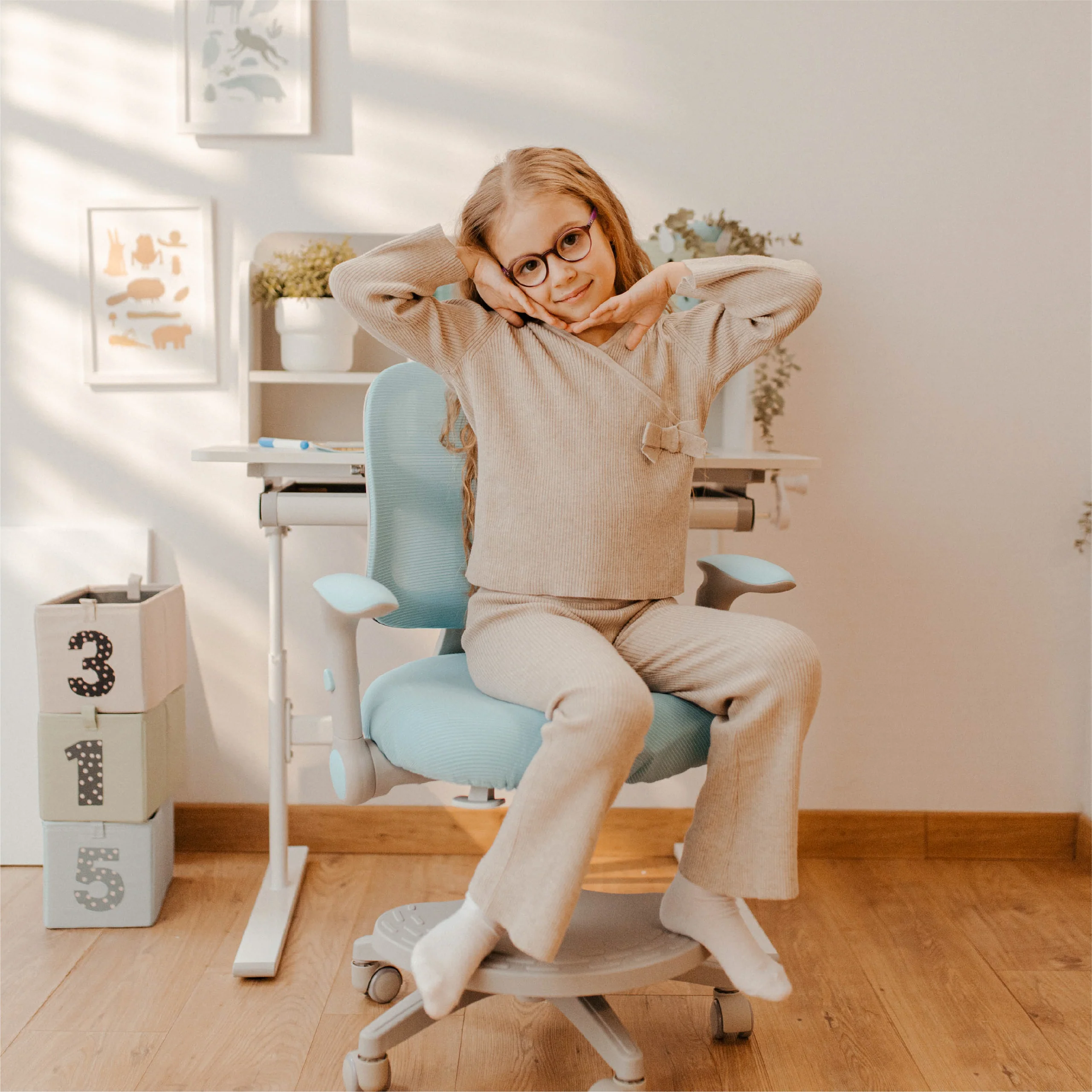 Mark Adler Junior 4.6 Blau ergonomischer Kinderstuhl - Image 4